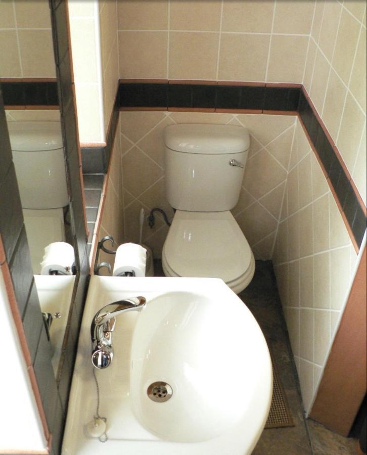 House Ebony B&B Newcastle Esterno foto